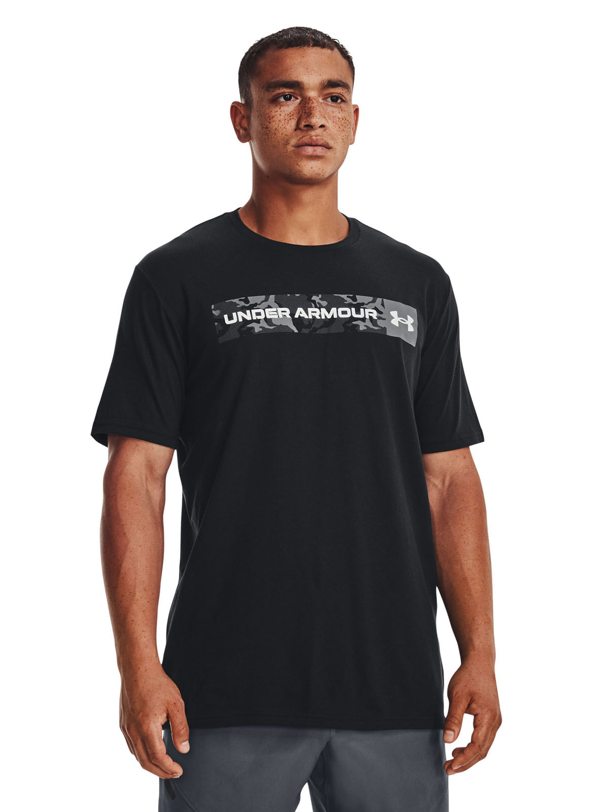 Polera manga corta UA CAMO para hombre