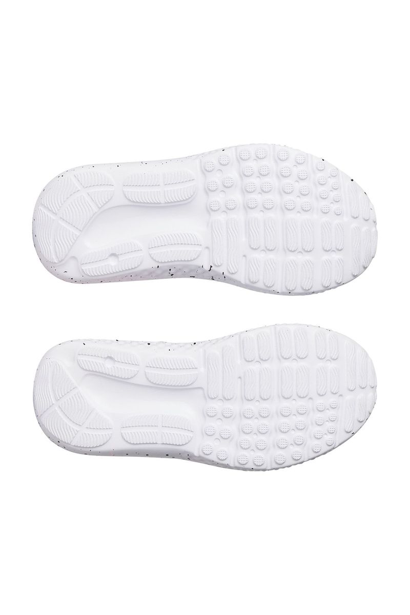 Zapatillas-de-running-UA-Surge-4-AC-negro-para-niños