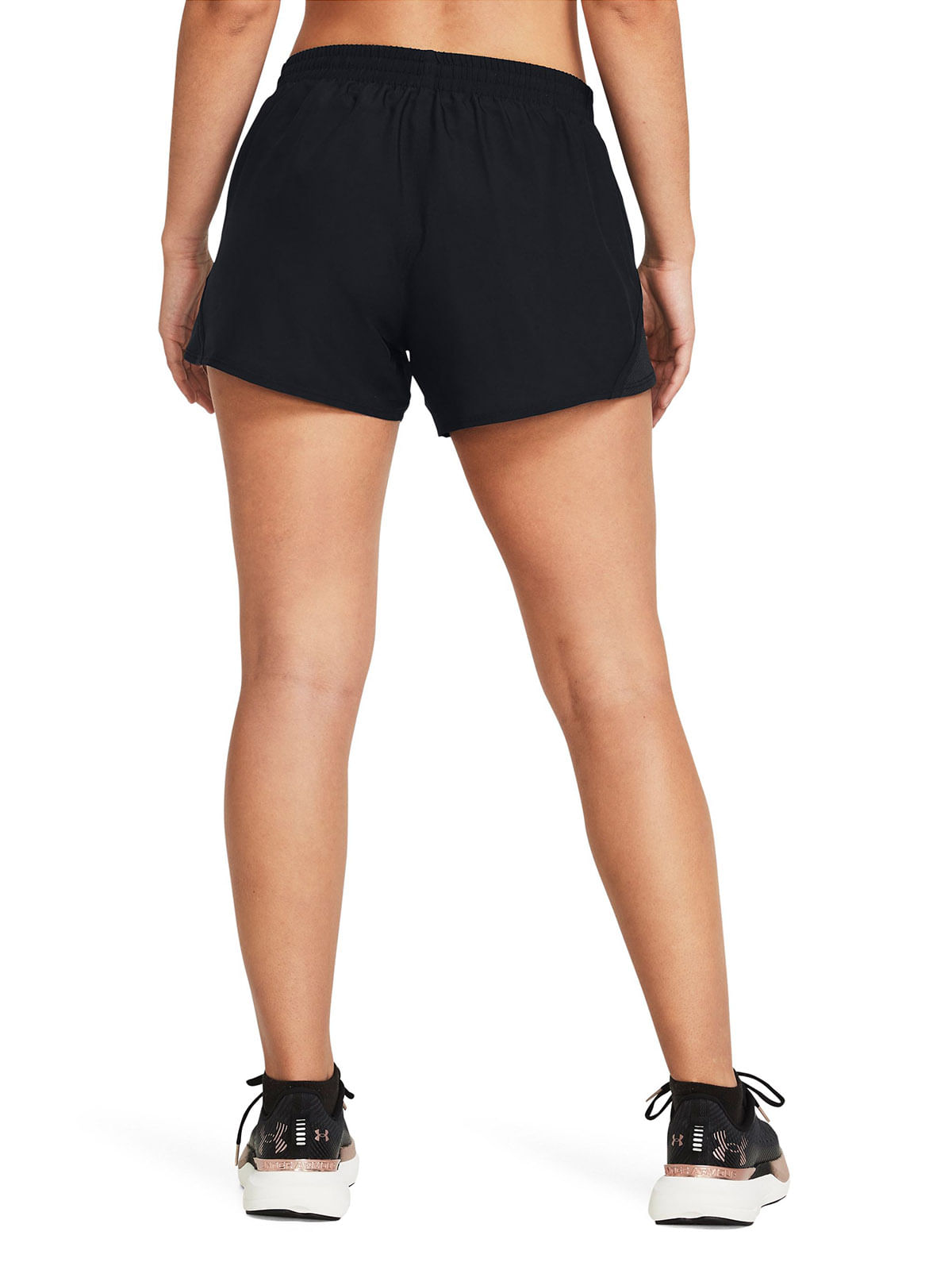 Shorts UA fly-by negro para mujer