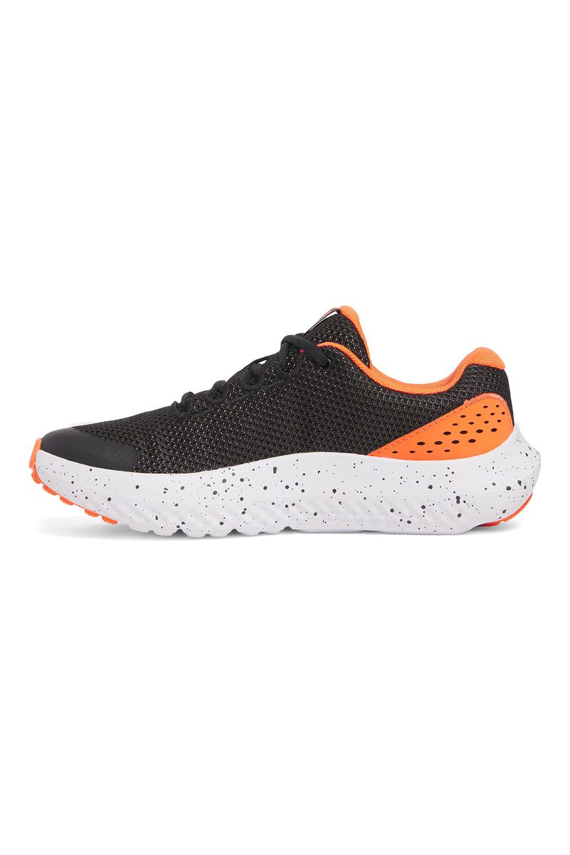 Zapatillas-de-running-UA-Surge-4-negro-para-niños