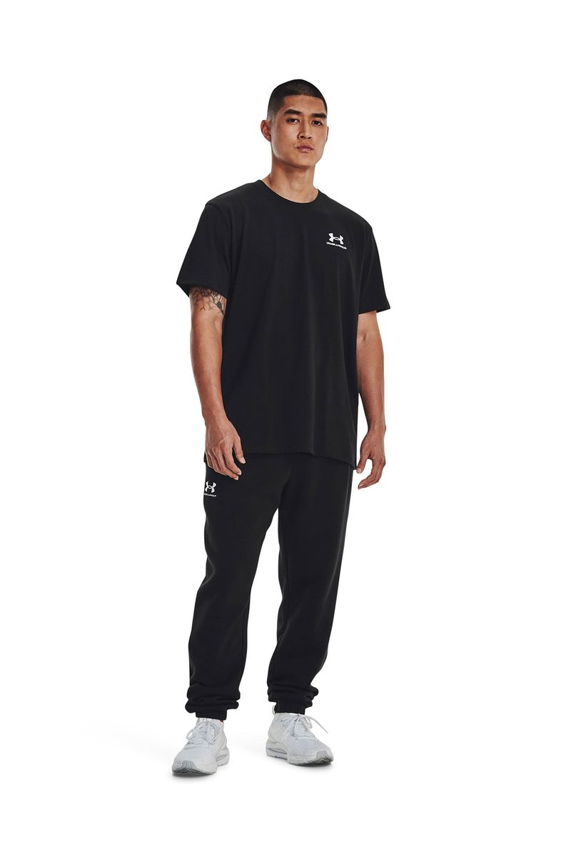Polera-manga-corta-UA-logo-heavyweight-negro-para-hombre