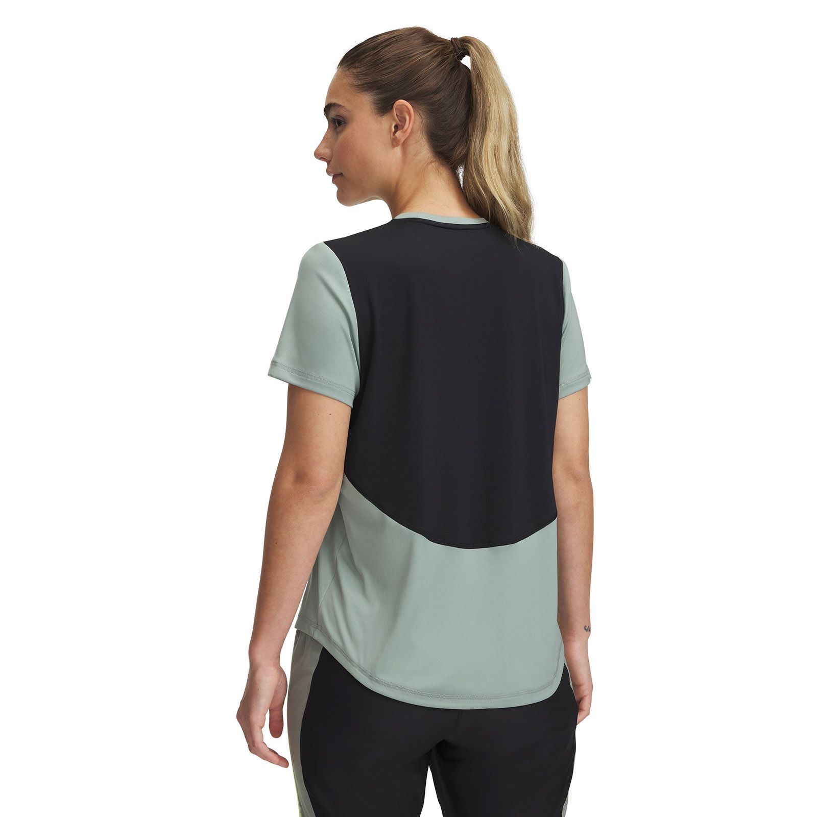 Polera manga corta Under Armour challenger pro verde para mujer
