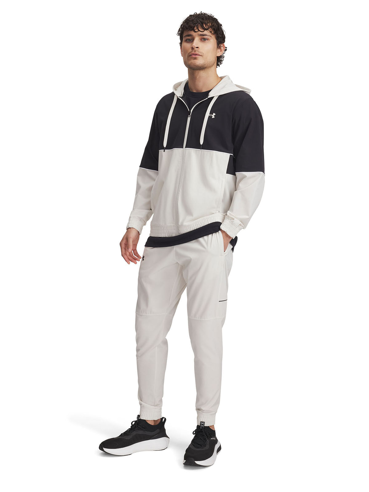 Pantalón UA Zone Woven café para hombre