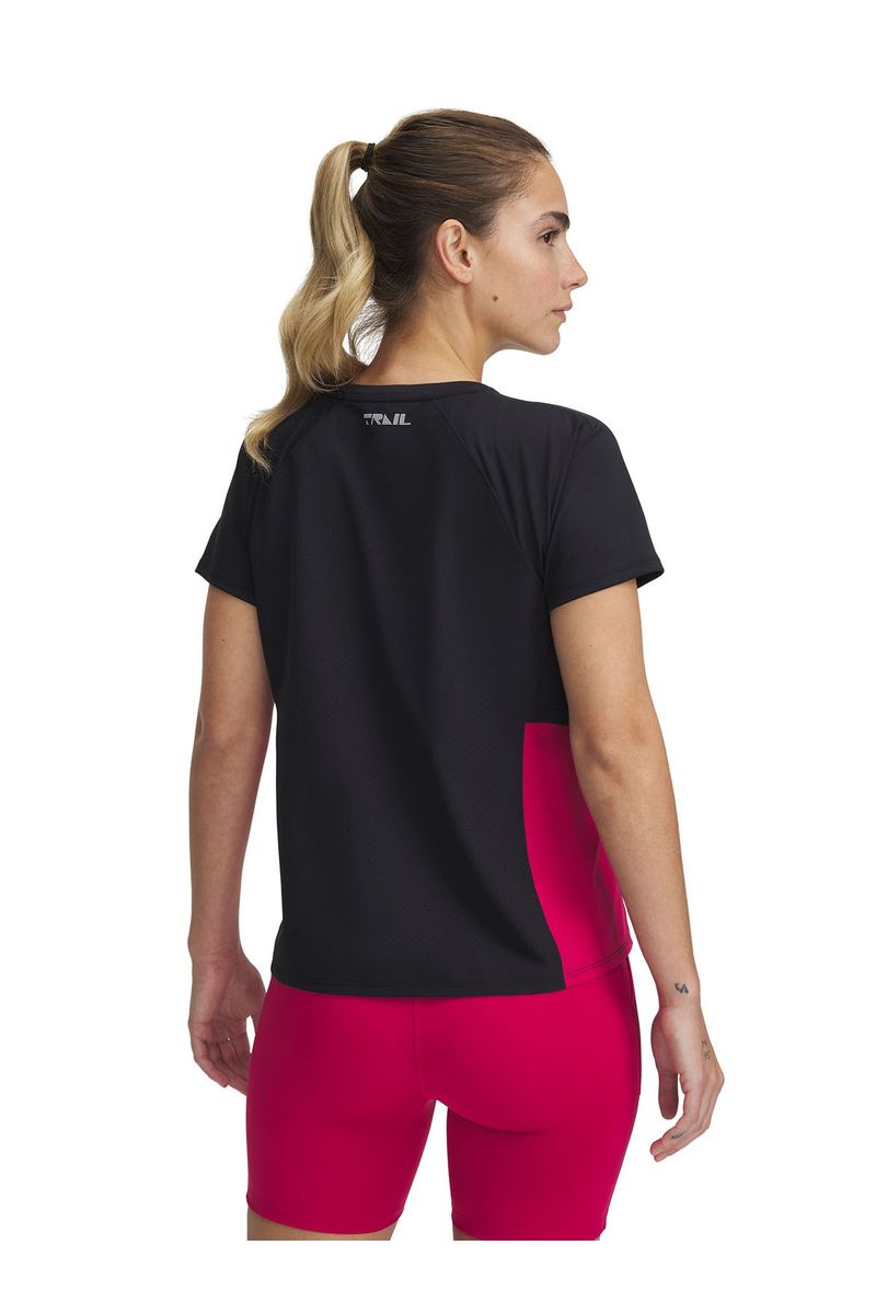 Polera-manga-corta-UA-Trail-Run-negro-para-mujer