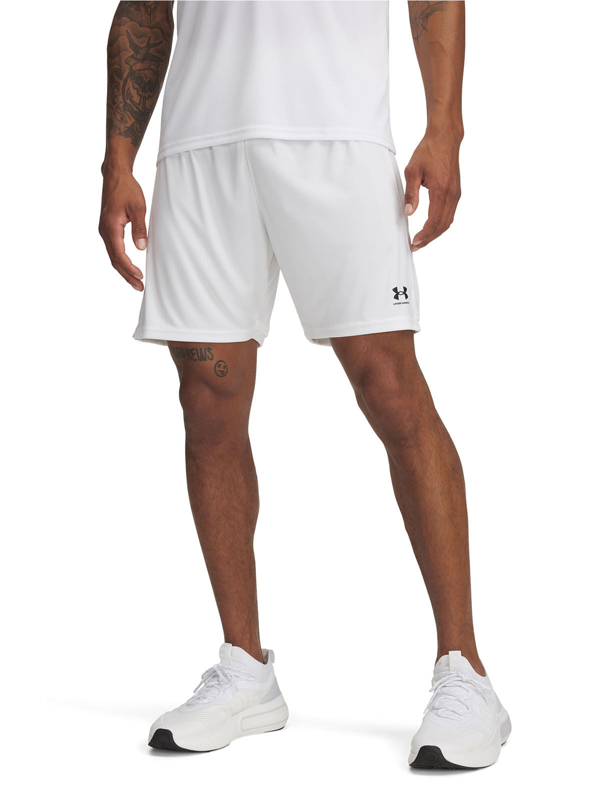 Shorts UA Challenger blanco para hombre