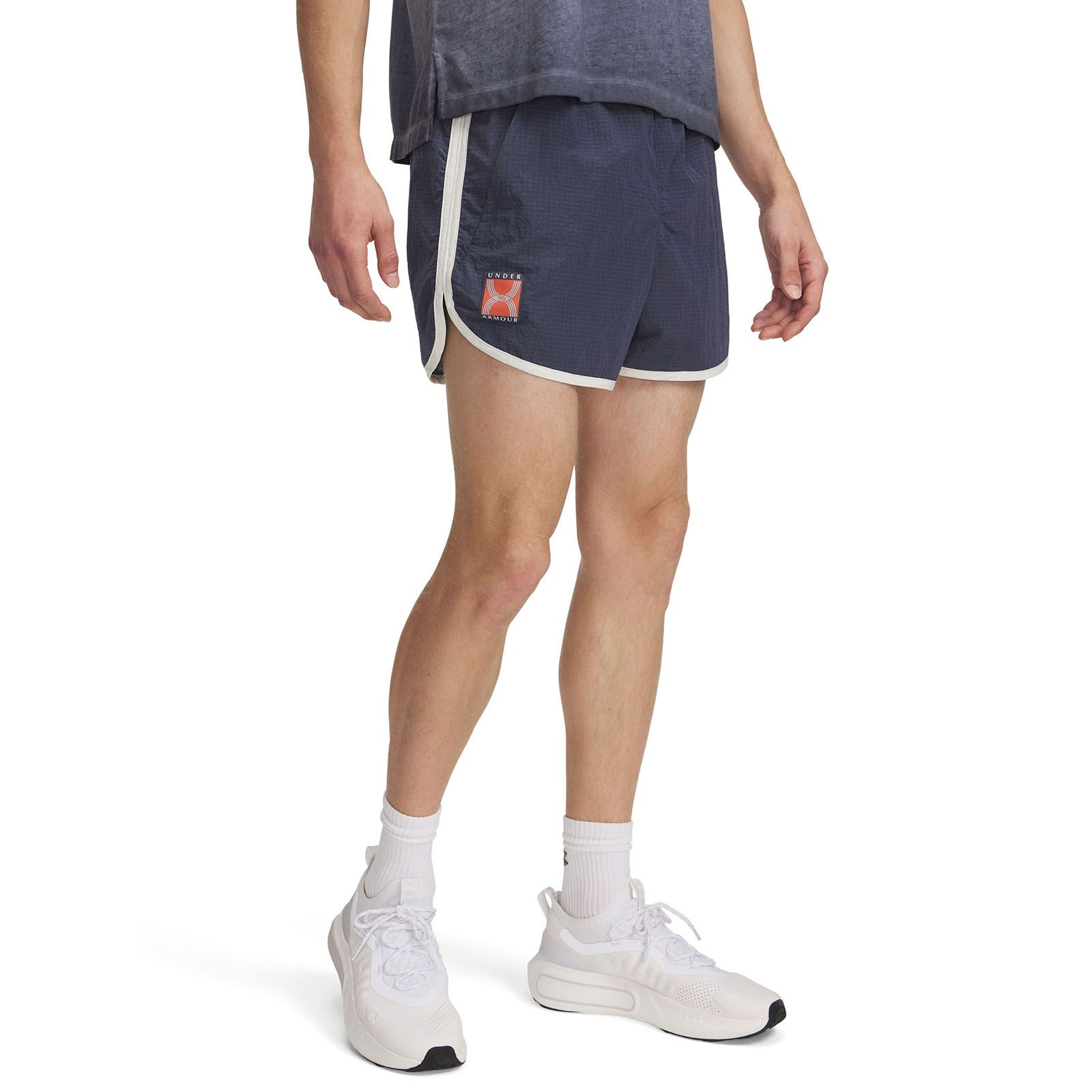 Shorts UA Run 96 gris para hombre