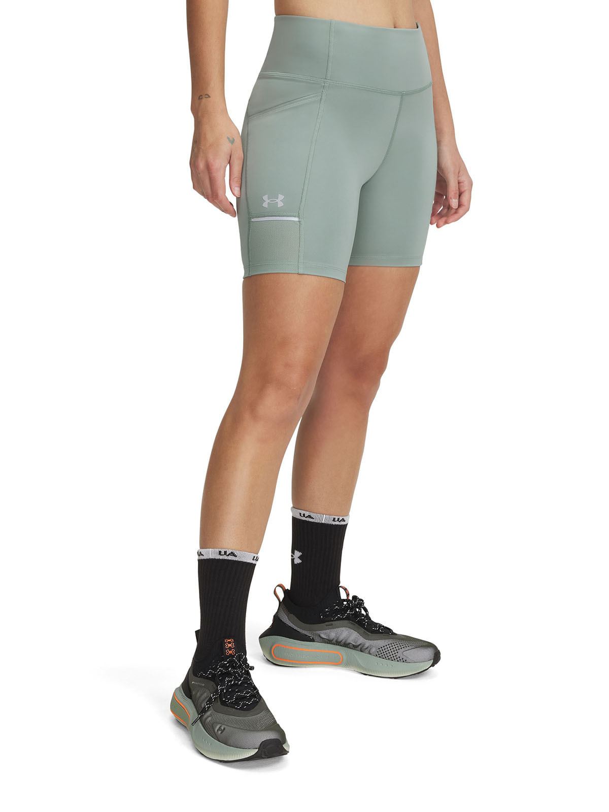 Shorts UA launch verde para mujer