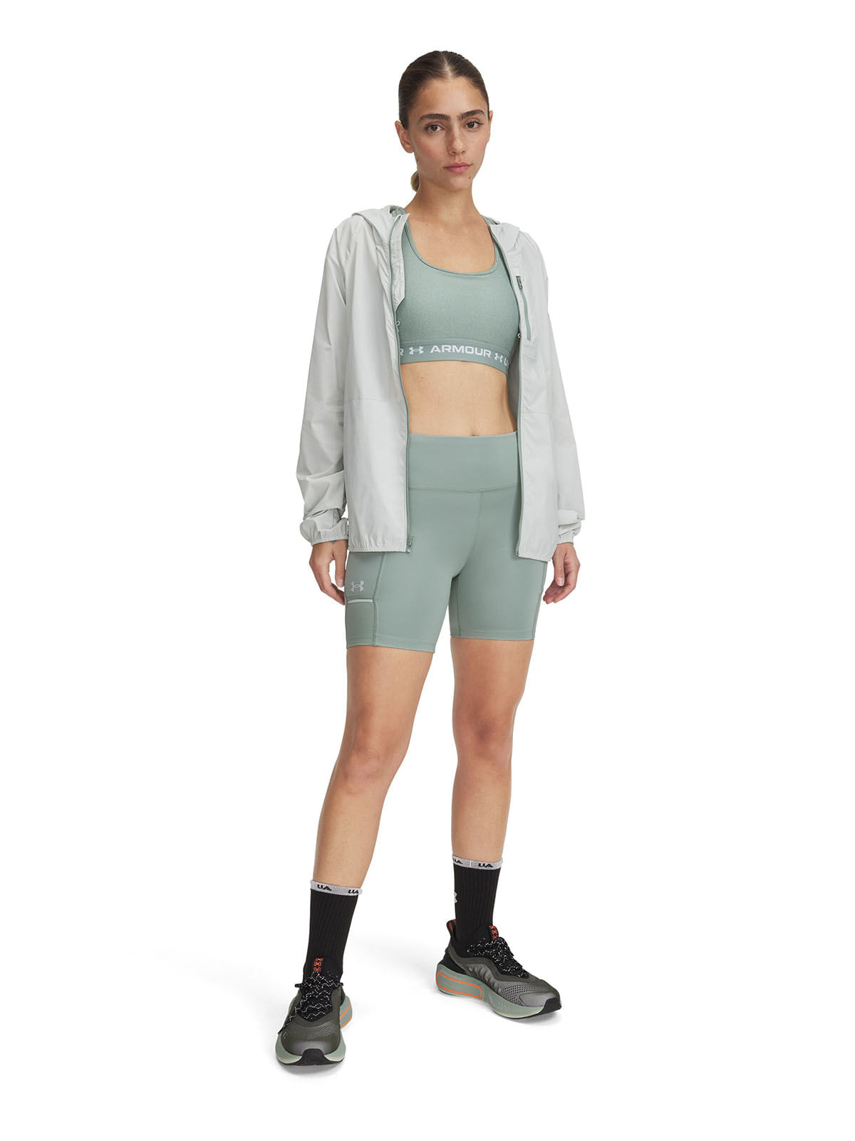 Shorts UA launch verde para mujer