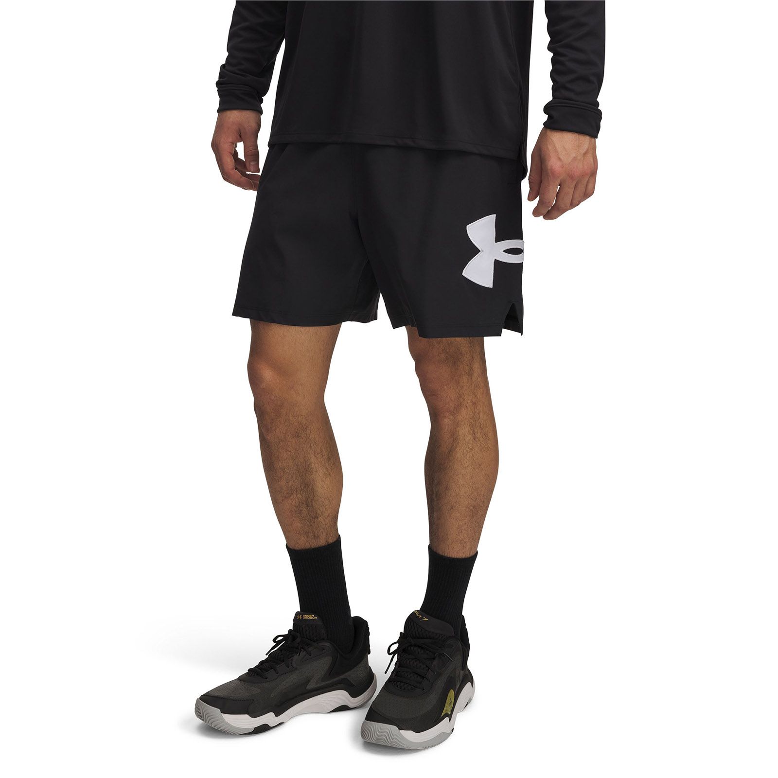 Shorts UA Zone 7" Woven negro para hombre