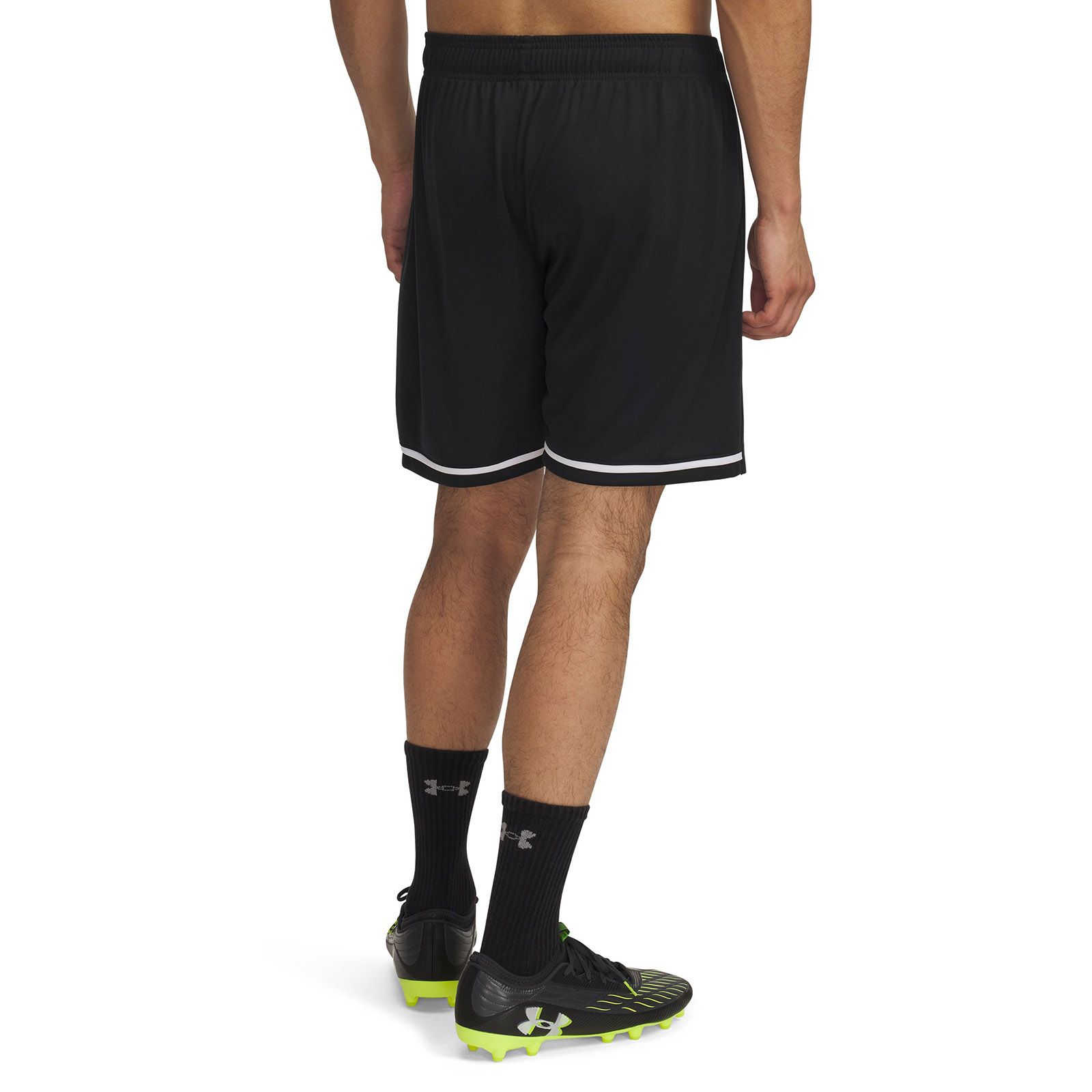 Shorts UA Challenger negro para hombre