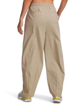 Pantalones Lifestyle para mujer Unstoppable Woven café Under Armour