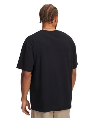 Polera manga corta Lifestyle para hombre Armour Wordmark Heavyweight negro Under Armour