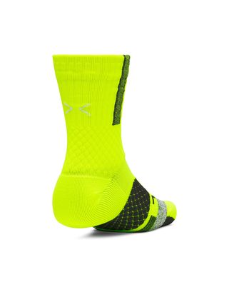 Calcetines Basketball Unisex Curry ArmourDry Playmaker Mid-Crew amarillo Under Armour