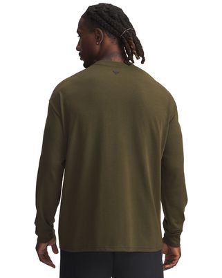 Polera manga larga de entrenamianto para hombre Project Rock verde Under Armour.